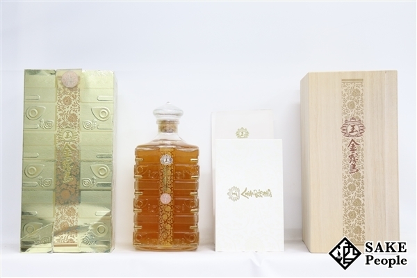 ★注目! 玉 金霧島 芋 900ml 30度 箱 冊子 霧島酒造 焼酎 900ml 30度 金霧島 霧島酒造株式会社 新品未開封霧島酒造 公式通販