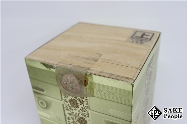 ★注目! 玉 金霧島 芋 900ml 30度 箱 冊子 霧島酒造 焼酎 900ml 30度 金霧島 霧島酒造株式会社 新品未開封霧島酒造 公式通販