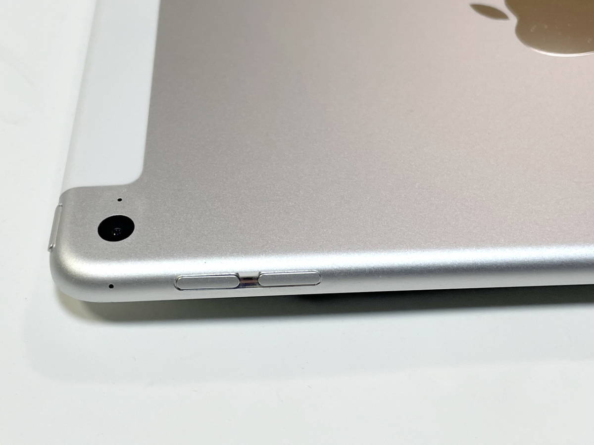 (美品・送料込)iPad mini 4 16GB Wi-Fi + Cellular (docomo) A1550