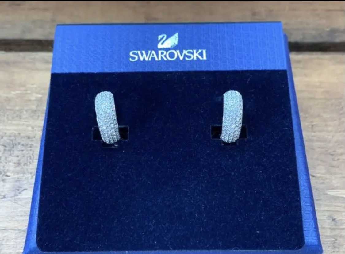 SWAROVSKIイヤリング