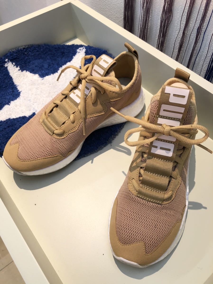 説 ｐｕｍａ ｎｒｇｙ 新古 モカベージュ スニーカー ｓｏｆｔ ｆｏｒｍ 23 0cm 売買されたオークション情報 Yahooの商品情報をアーカイブ公開 オークファン Aucfan Com