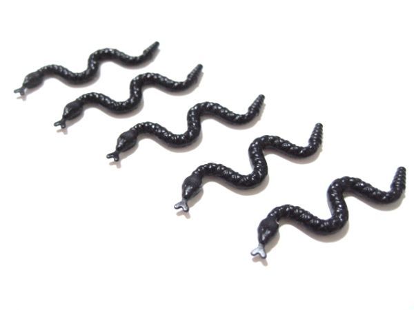 凸レゴ凸 ヘビ 蛇 黒 5個 動物 パーツ 部品 売買されたオークション情報 Yahooの商品情報をアーカイブ公開 オークファン Aucfan Com