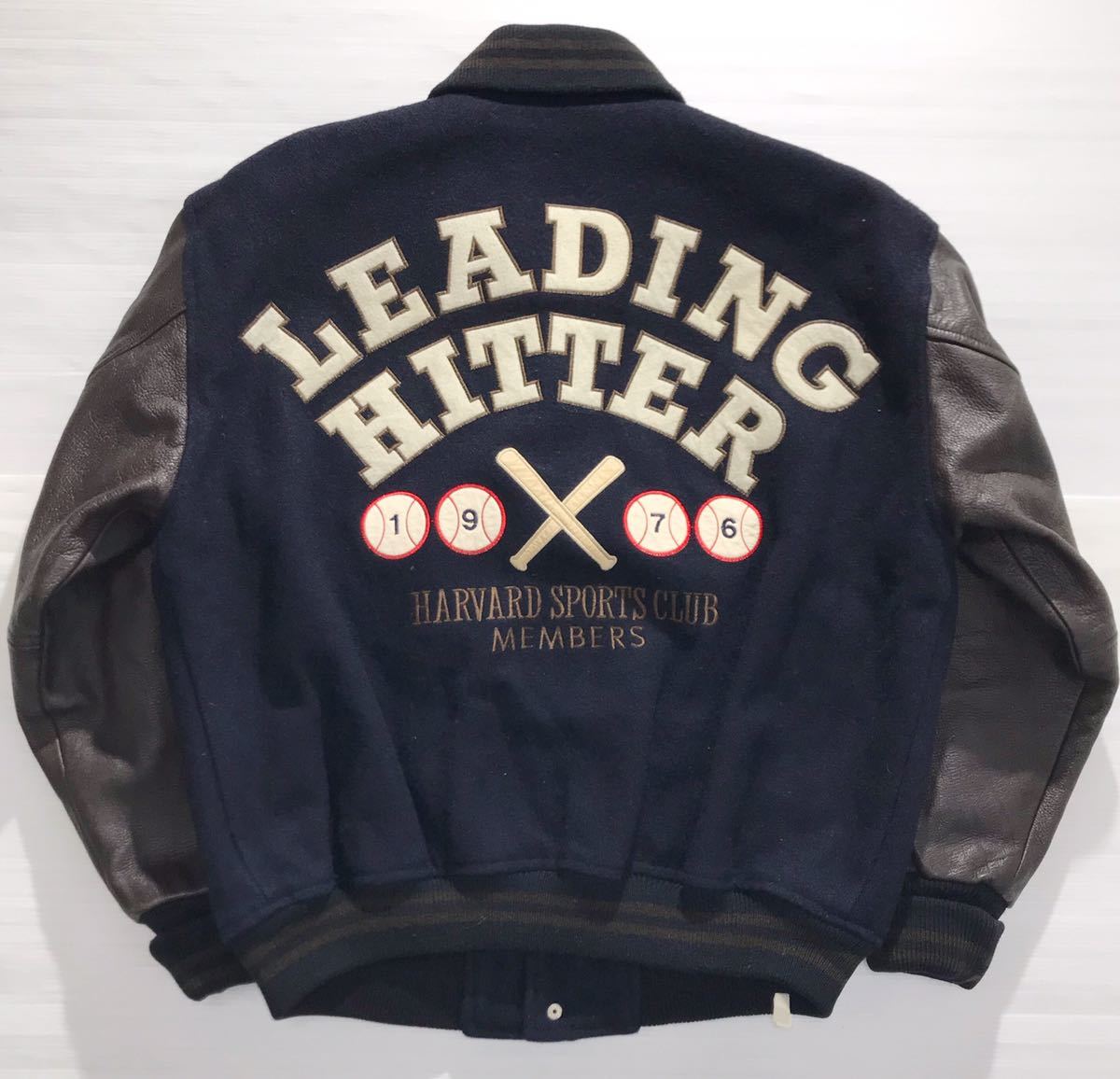 HARVARD UNIVERSITY》ハーバード大学 ビッグLEADING HITTER刺繍