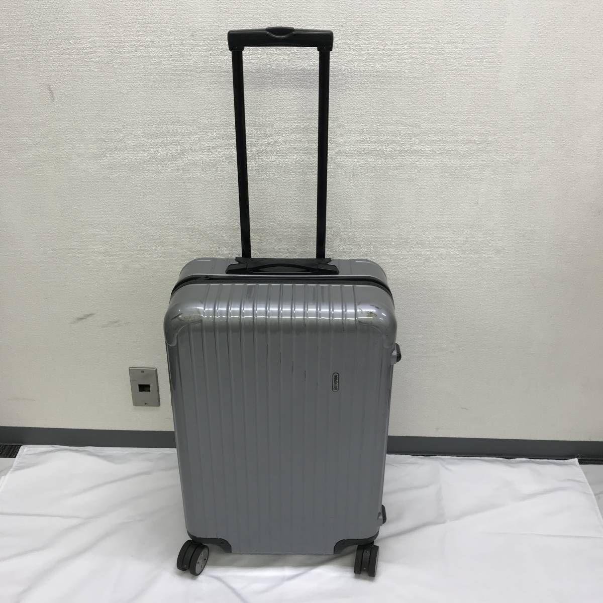 【１円スタート】946023-2700　RIMOWA　スーツケース　シルバー　鍵なし