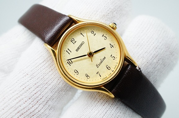 未使用品！動作確認済み！SEIKO EXCELINE レディース 電池式 腕時計 