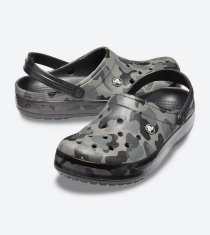 seasonal graphic crocs