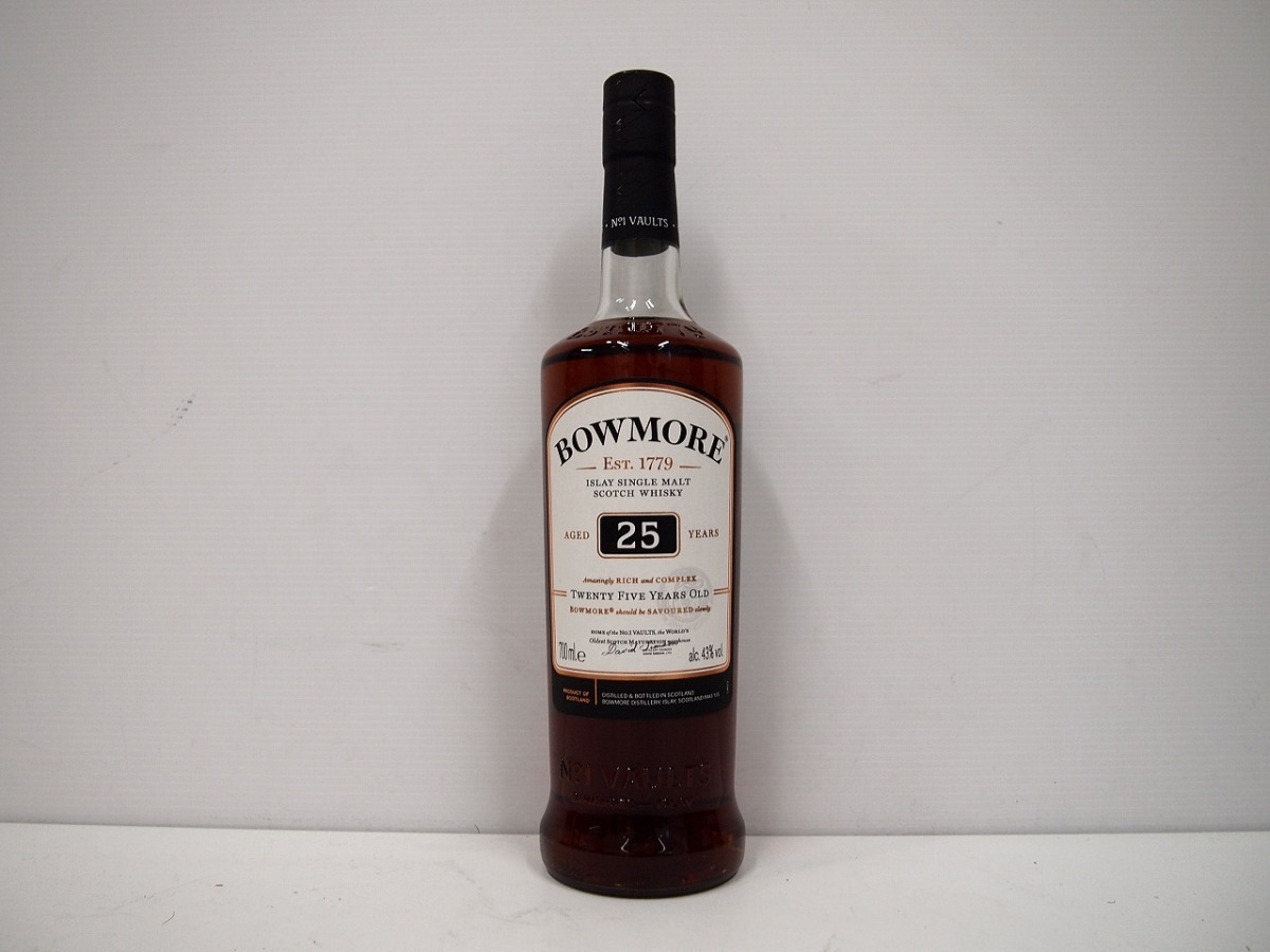 BOWMORE 25 ボウモア 25年 シングルモルト スコッチウイスキー 700ml