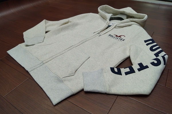 ホリスター Hollister 新品 ホリスター 紺 S 袖ロゴアップリケ フルジップパーカー アバクロの通販 By Sx2 S Shop ホリスターならラクマ されていま