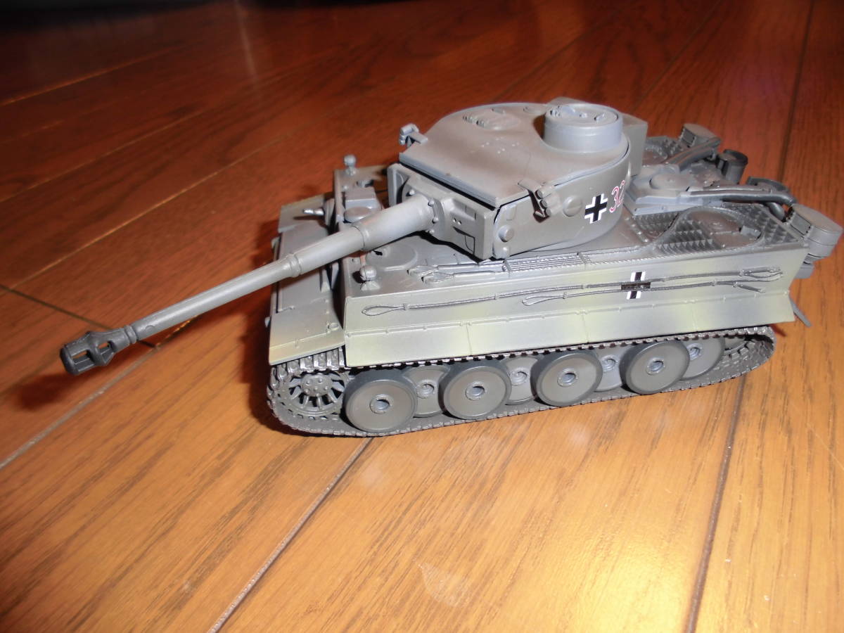 タルガ 鋼密度模型 1/48 タイガーⅠ型 Tiger-I グレータイプ ７分割 組み立て済み品 内部再現モデル 完成品