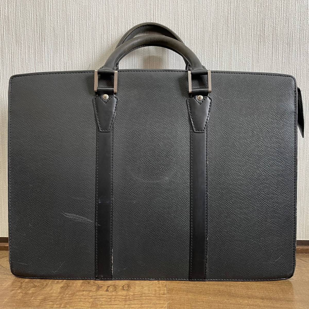 ルイ ヴィトン LOUIS VUITTON ビジネスバッグ M30052 ポルトドギュマンロザン タイガ レザー フランス製