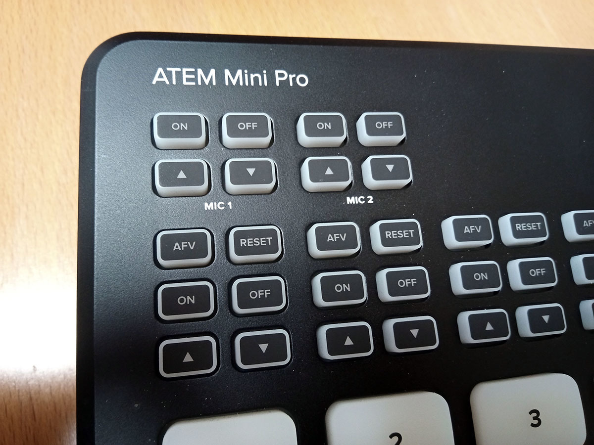 ATEM Mini Pro ISO ブラックマジックデザイン ライブスイッチャー 数回