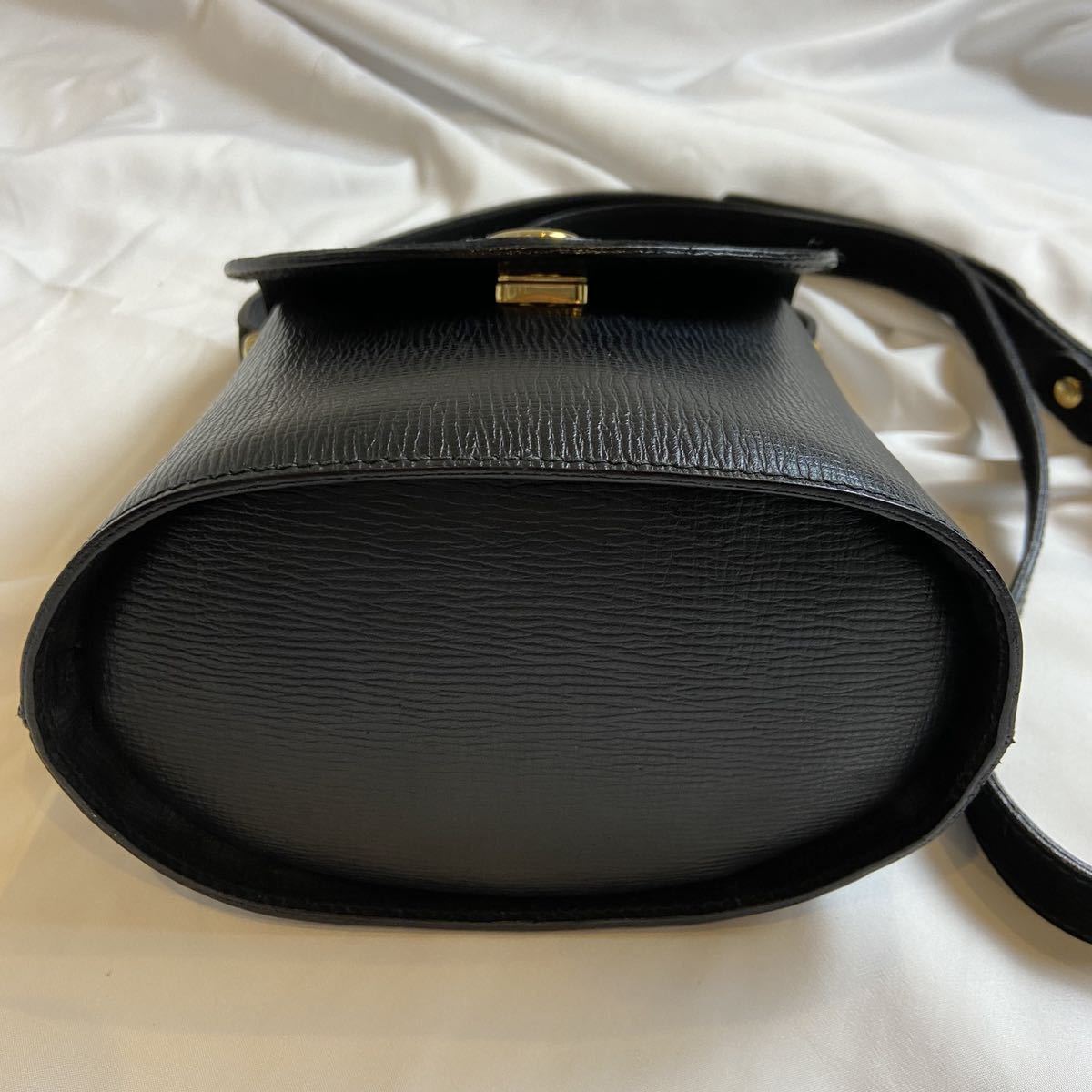 ☆1円スタート☆ 超高級 美品 FENDI オールドフェンディ 筒型