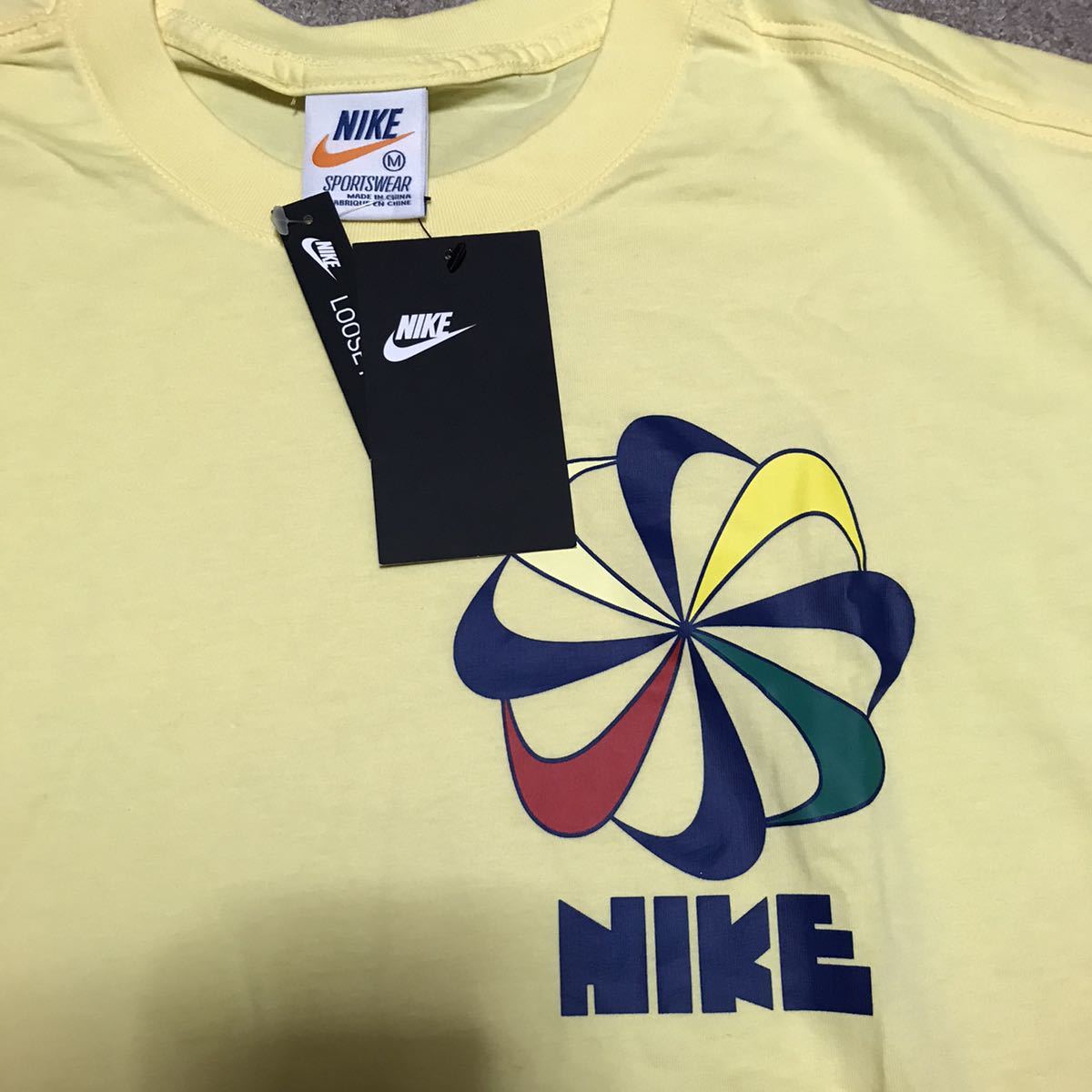 タグ付き ナイキジャパン Nike 復刻クラシックtee 風車ロゴ Tシャツ サイズm Mサイズ 売買されたオークション情報 Yahooの商品情報をアーカイブ公開 オークファン Aucfan Com
