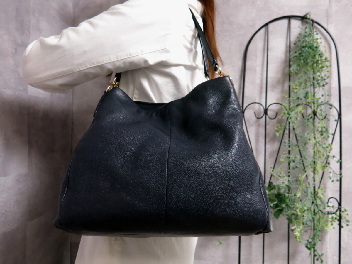 ●未使用 展示品●COACH コーチ●フィービー F35723●ペブルド レザー 本革●ショルダー バッグ●ネイビー●ゴールド金具●肩掛け●Js17764