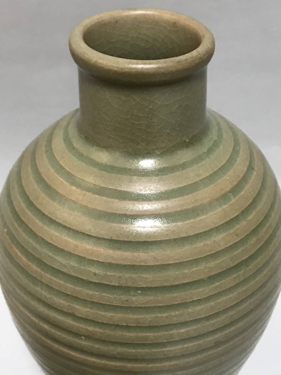 明 龍泉窯 青磁花入 箱付 明時代 七官 七官青磁花入 | 古美術いもと
