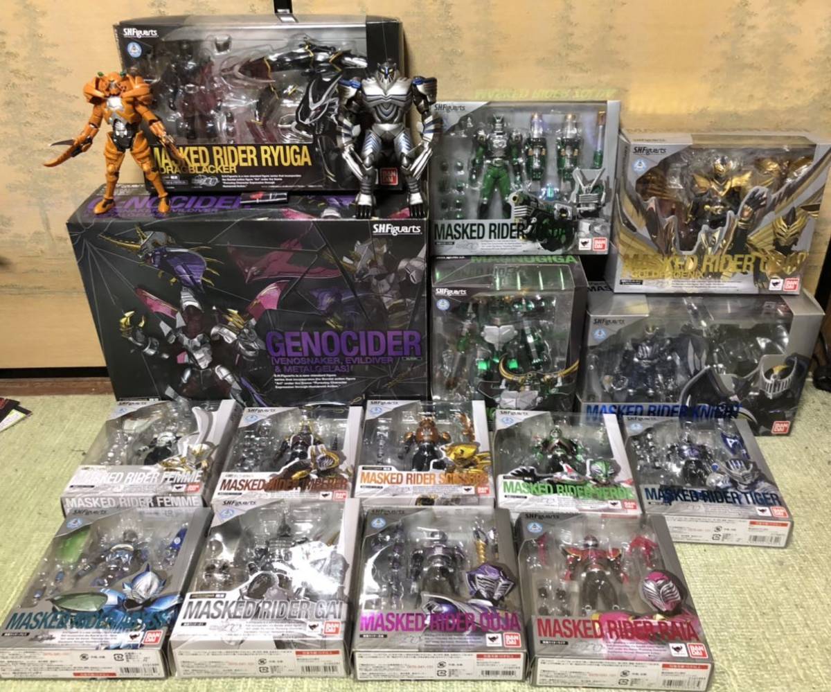 S.H.Figuarts 仮面ライダー龍騎 ライダー13体+ミラーモンスター セット