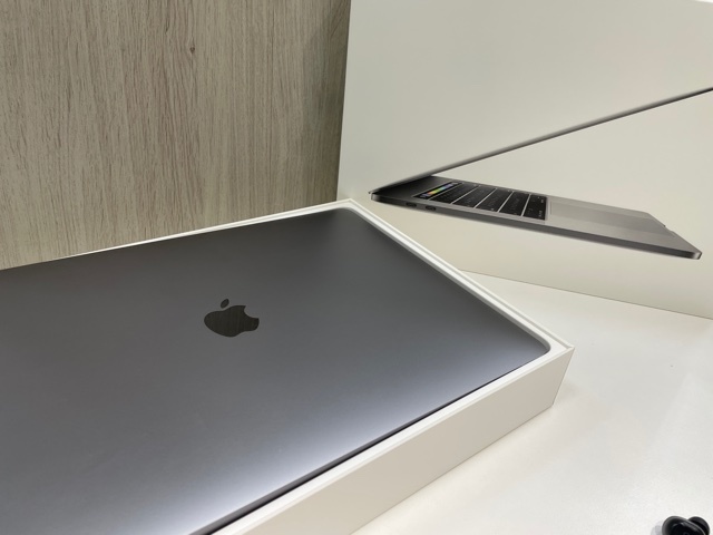 5182◇中古品 Apple MacBOOK Pro A1707 マックブック プロ 15インチ