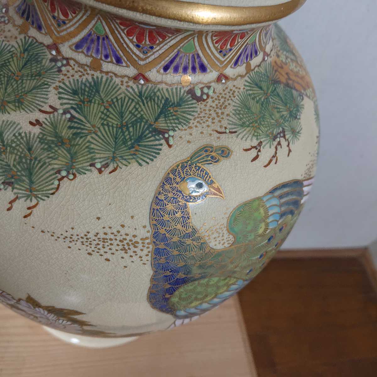 薩摩焼 金彩粉彩 中国磁器 花瓶 花器 飾壺 壺 花鳥 色絵 金彩 白磁唐