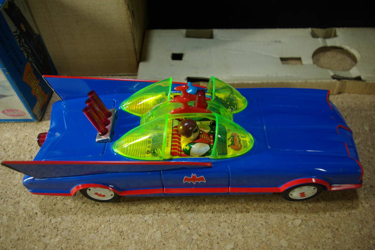 バットマン ブリキのおもちゃ バットモービル バットマンカー アオシン