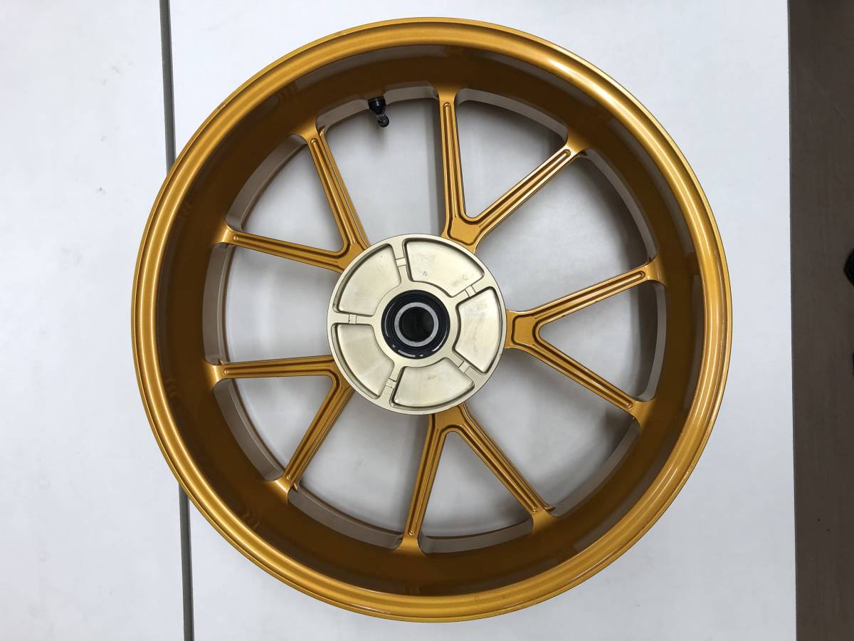 美品マルケジーニM10R FRセット　マグネシウムホイール、ドゥカテイM1000ie他、3.50-17.5.50-17