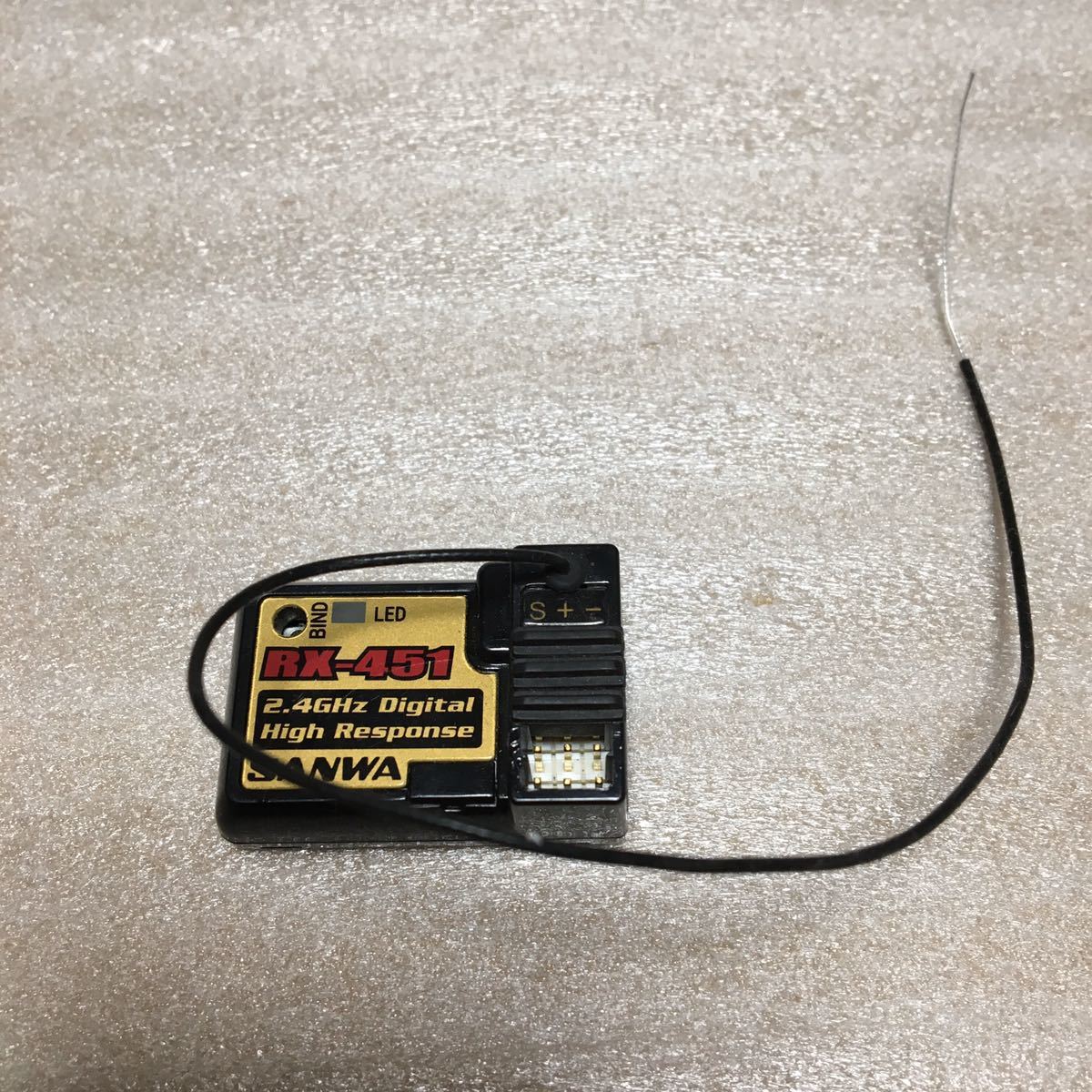 サンワ 受信機 ＲＸ－４５１ ２．４Ｇ ４チャンネル 中古品です