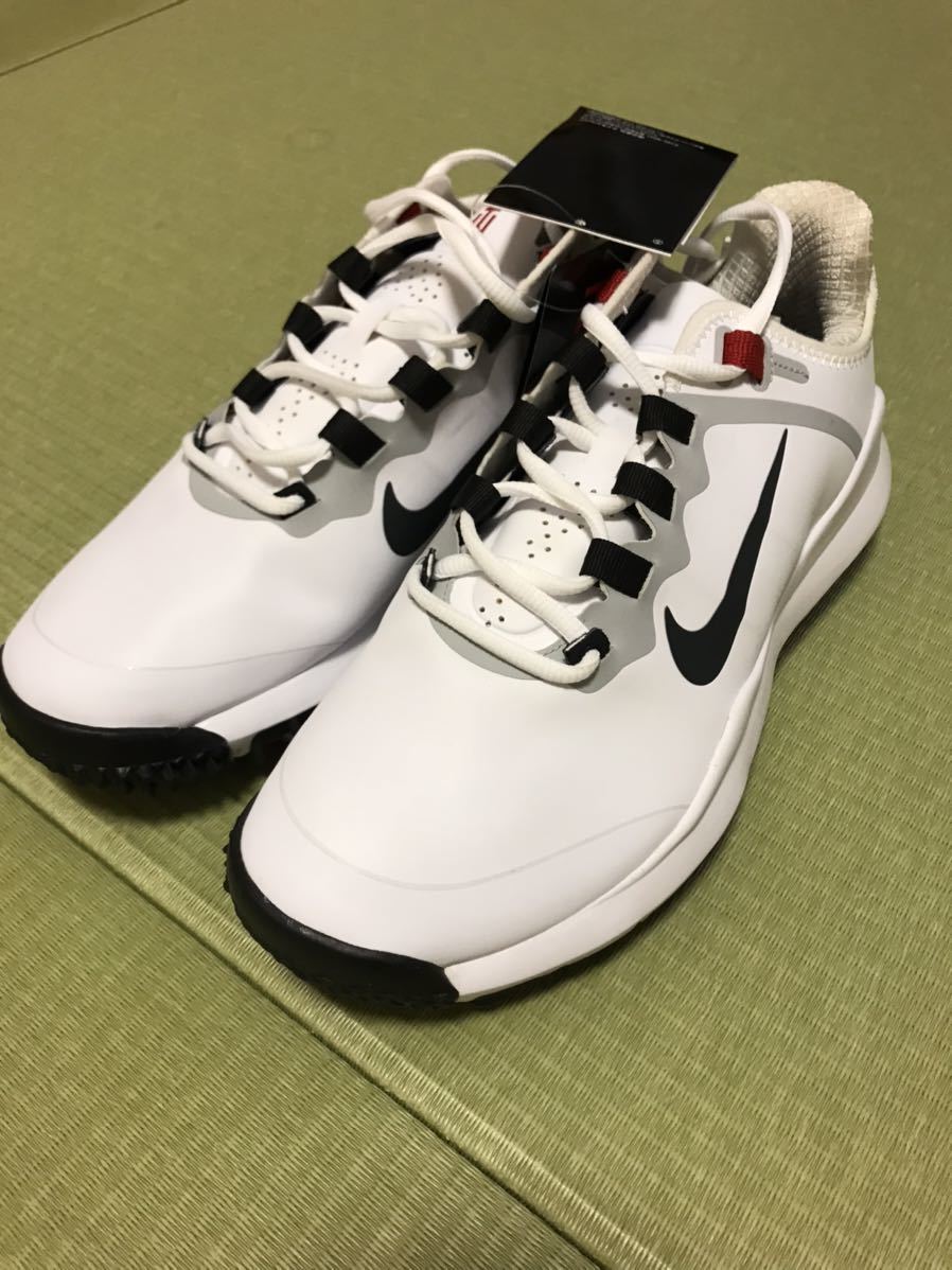 NIKEタイガーウッズTW13ホワイト26.0 タイガー・ウッズが着用！新感覚