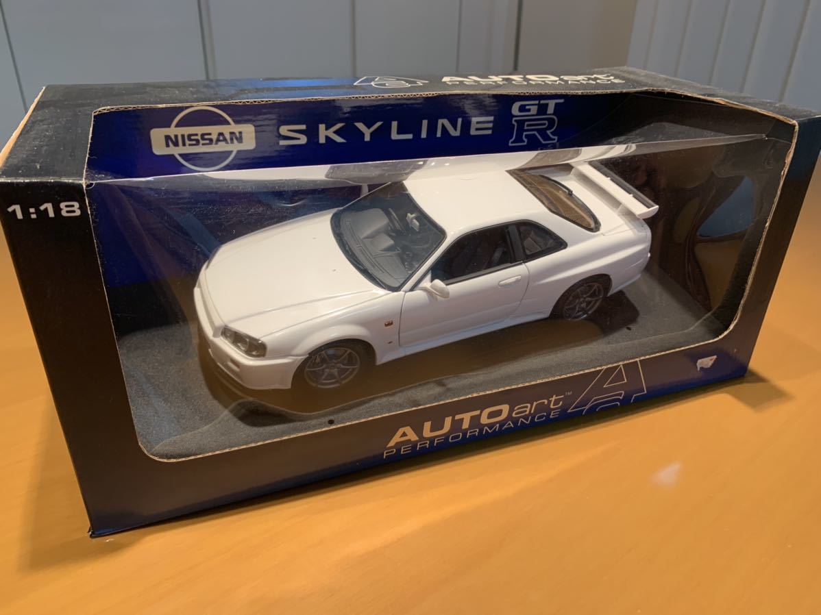 1⁄18 オートアート スカイライン 日産 GT-R AUTOart R34 (R32) SKYLINE