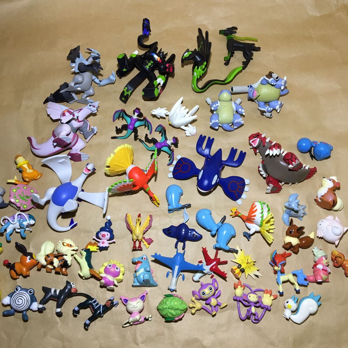 d*2様 TOMY モンスターコレクション 229 マンタイン TOMY モンスター