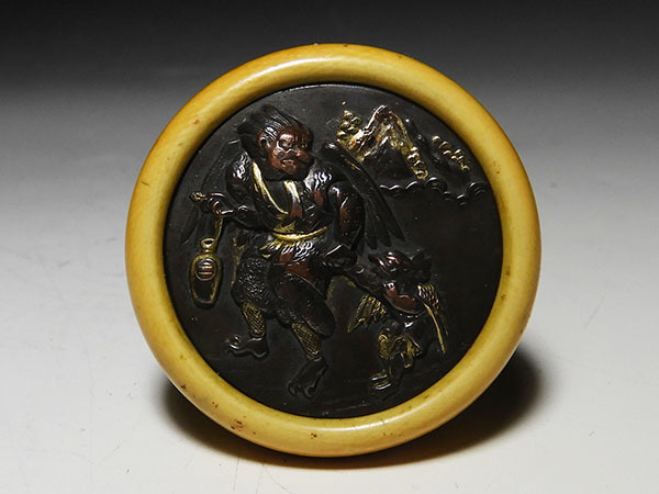 翡翠 彫刻筆立て 中国 時代箱付 R6053 1セット(2個)（直送 0 3点