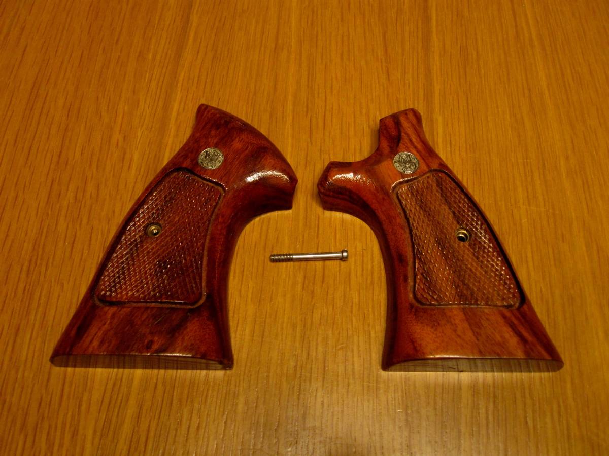 S&W純正 Jフレーム用 チェッカー木製グリップ S&W] 実物 J