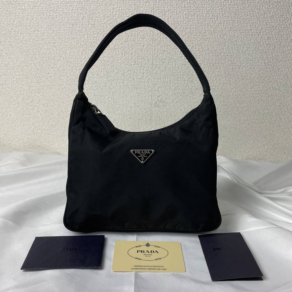 1円～ 美品 PRADA プラダ ミニハンドバッグ アクセサリーポーチ 三角 