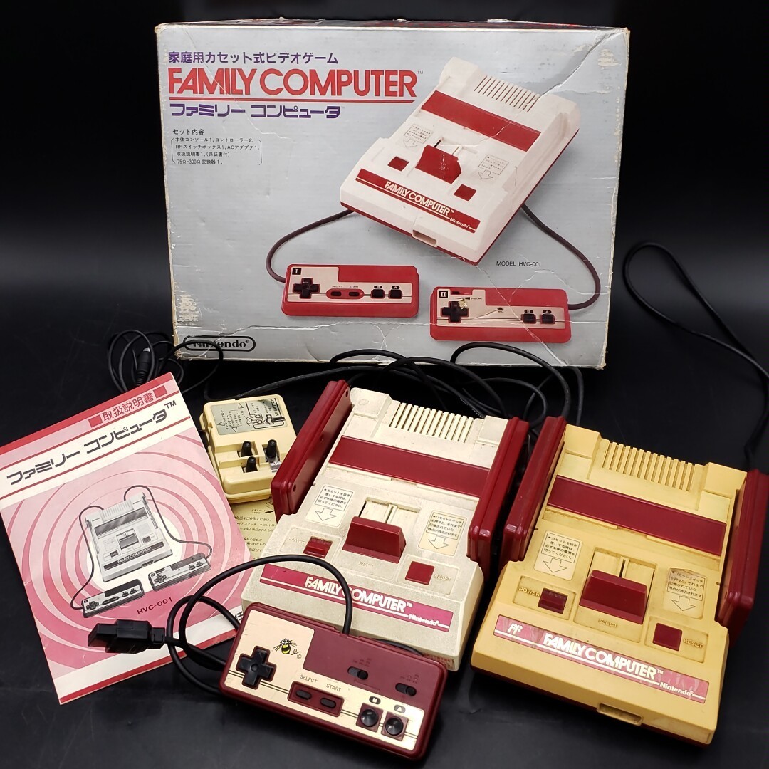 <100i684>Nintendo 任天堂 ニンテンドー ファミリーコンピュータ ファミコン 本体2台 説明書 箱付き レトロ 懐かしい 動作未確認