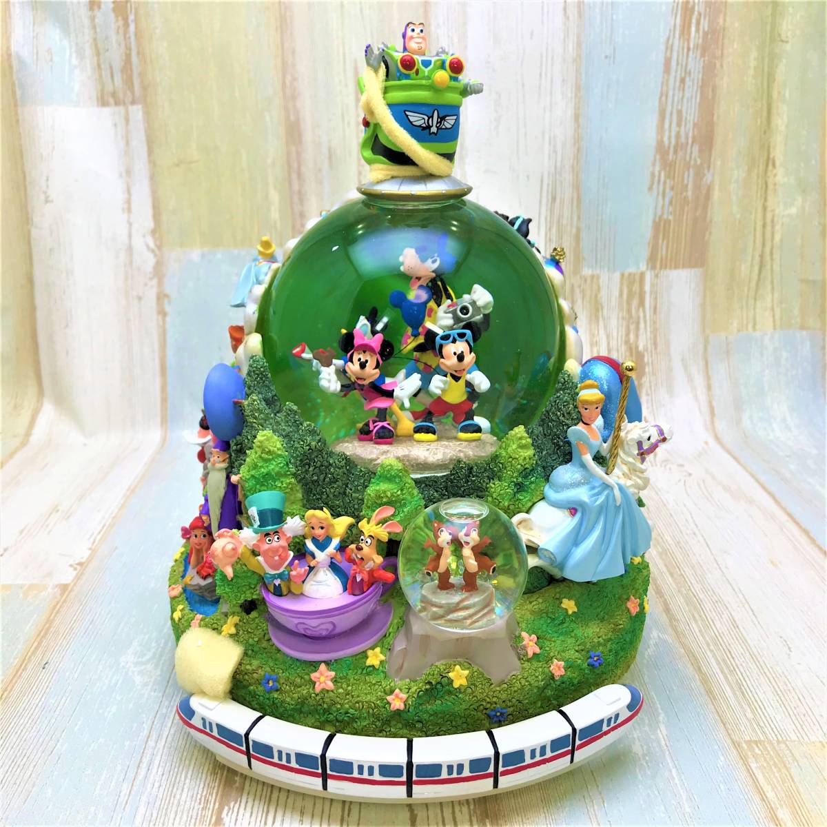  激レア ミッキーマウス 美女と野獣 不思議の国のアリス アリエル モノレール スノーグローブ スノードーム オルゴール ディズニー Disney(ディズニー)｜売買されたオークション情報、yahooの その他
