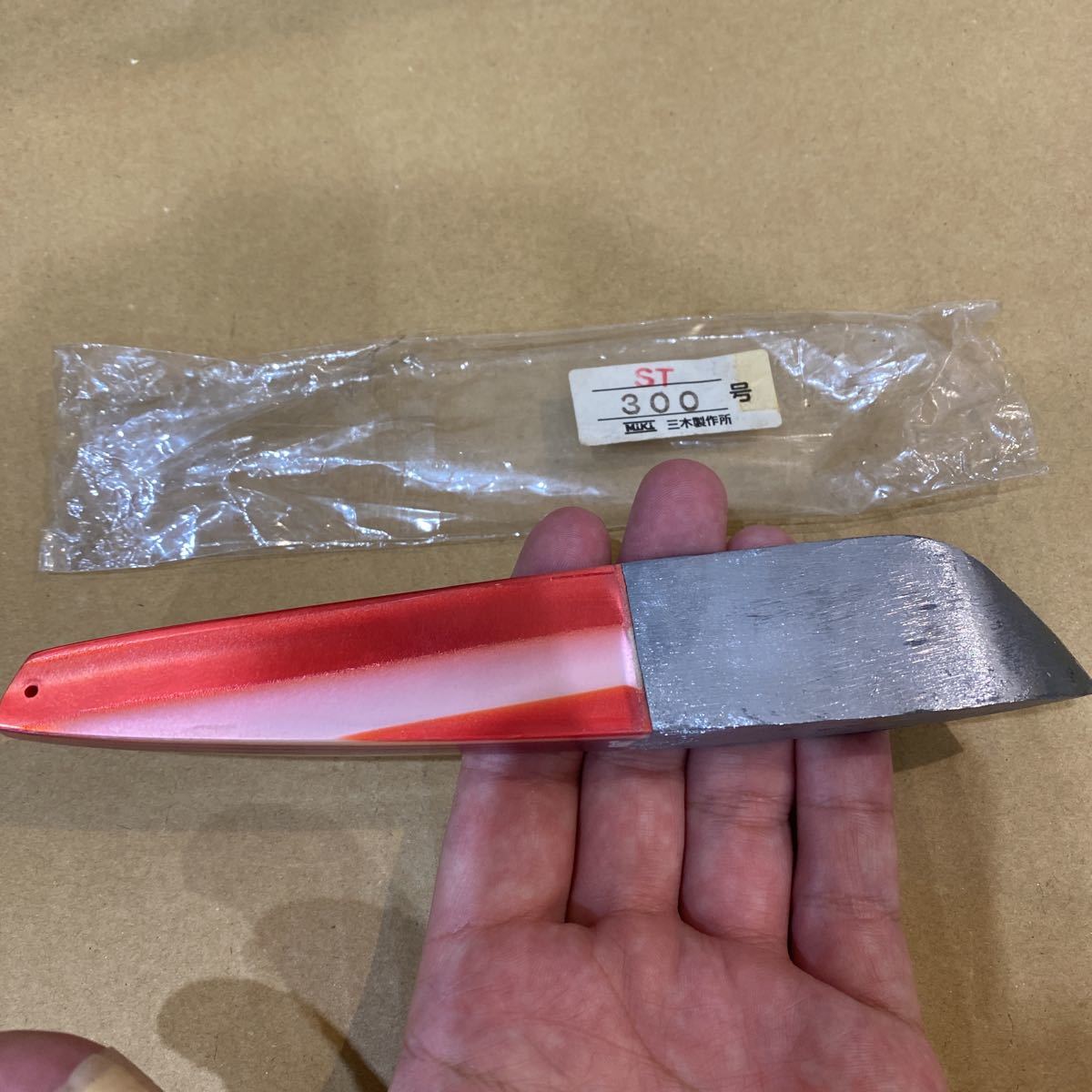 【新作入荷，新作登場】 三木製作所 ST 300号 三角バケ 重量約317g 全長約19ｃｍ オモリ マス ヒラメ バケ J7(その他)｜売買されたオークション情報、yahooの商品情報をアーカイブ公開 - オークファン その他