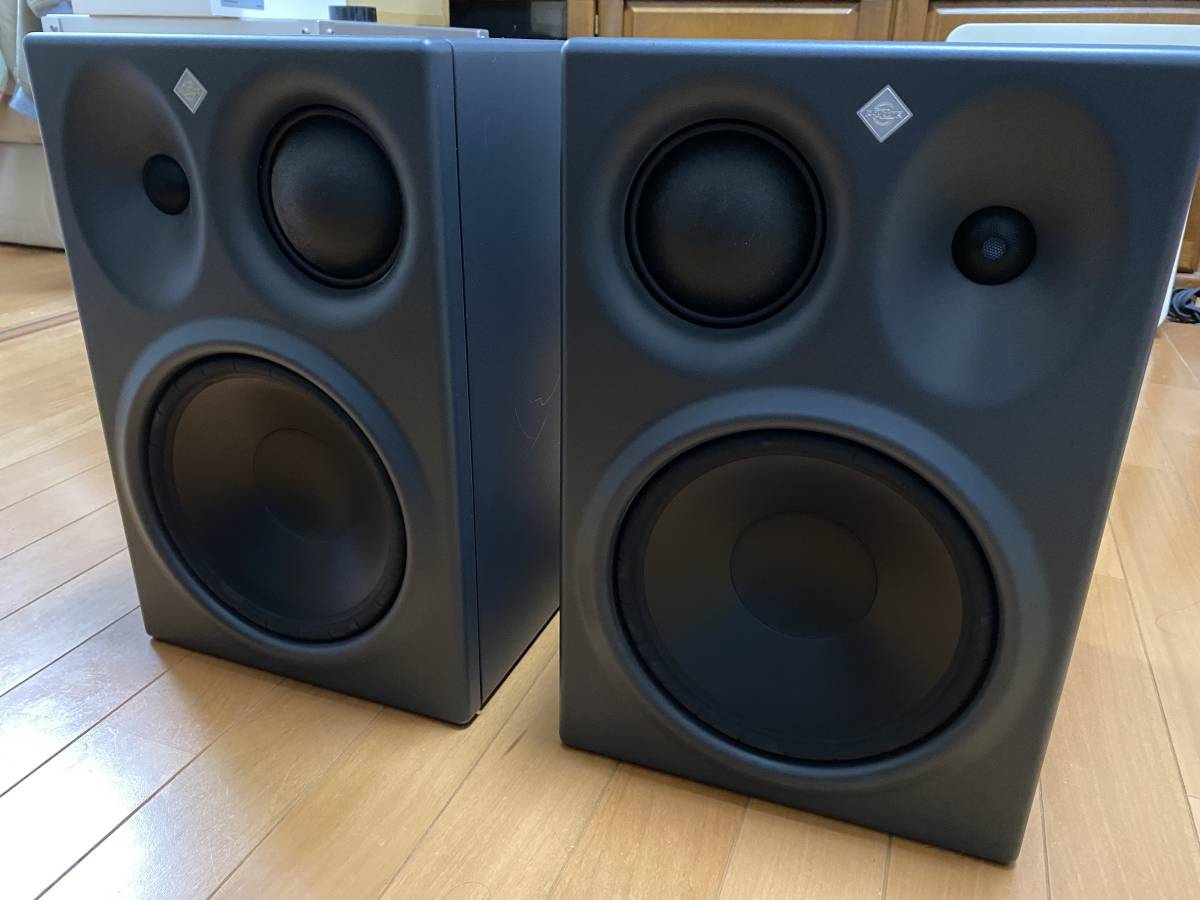 NEUMANN ノイマン KH310 3ウェイパワードニアフィールドモニター