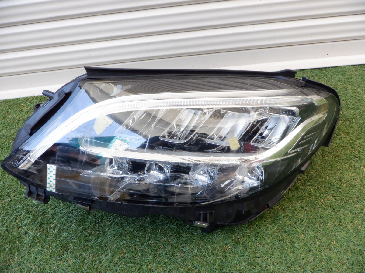 Cクラス メルセデス・ベンツ W205 C180 セダン C200 C220 セダンの価格 