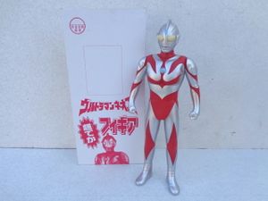 ウルトラマンネオスのYahoo!オークション(旧ヤフオク!)の相場・価格を