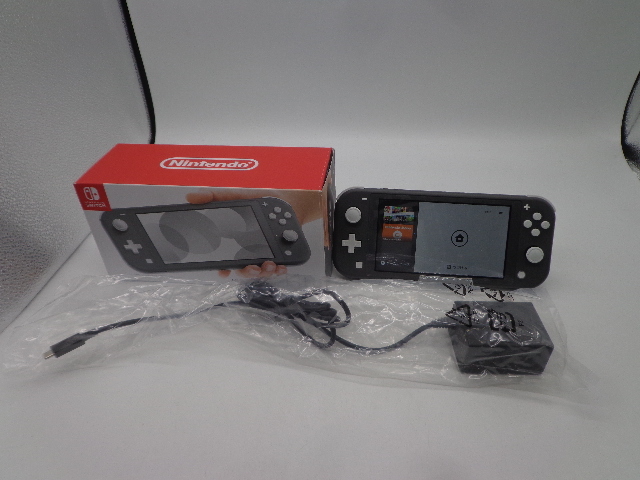 m8569 中古 Nintendo Switch Lite本体 Gray ニンテンドースイッチ