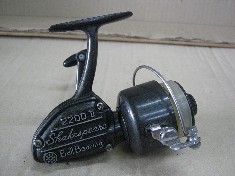 釣り道具 Shakespeare 2200II シェイクスピア スピニングリール