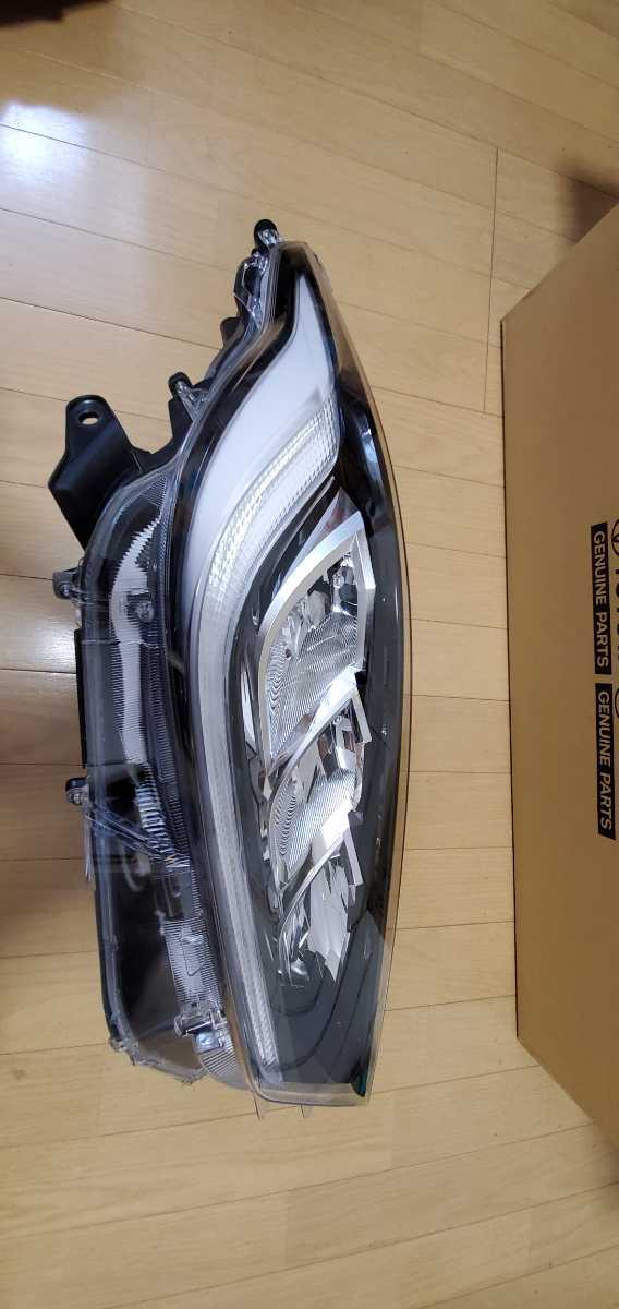 MXPA10 MXPH10 ヤリス 右LEDライトユニット 破損なし 美品 【公式通販】