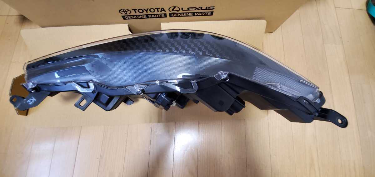 MXPA10 MXPH10 ヤリス 右LEDライトユニット 破損なし 美品 【公式通販】