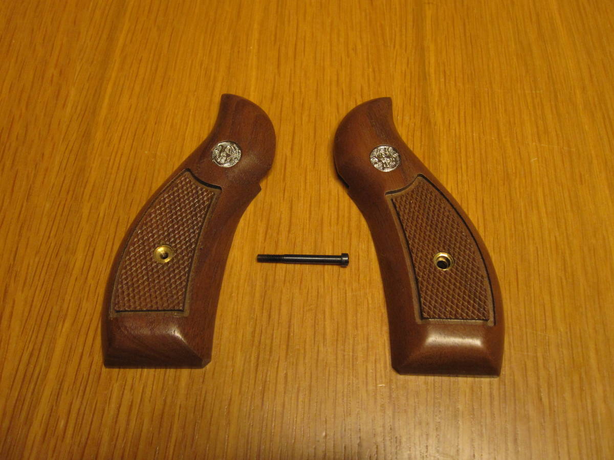 タナカ S&W Kフレーム用木製グリップ ラウンドバット用（+Weight 