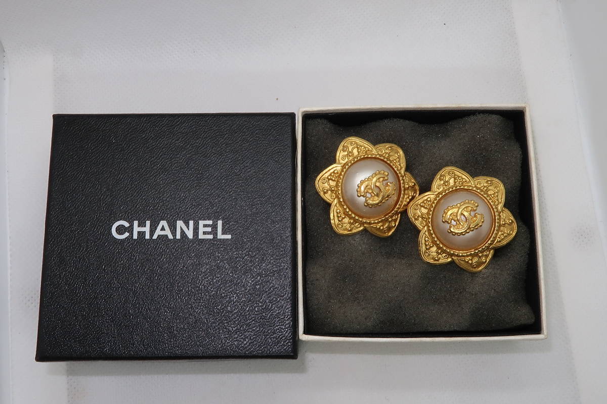 定番，爆買い ◇◇シャネル CHANEL ココマーク パール 96A イヤリング 