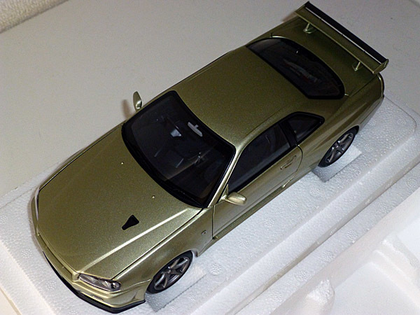GT-R 1⁄18 AUTOart スカイライン Nissan Skyline R34 GTR R32 II 日産