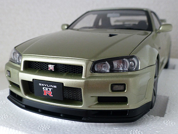 GT-R 1⁄18 AUTOart スカイライン Nissan Skyline R34 GTR R32 II 日産