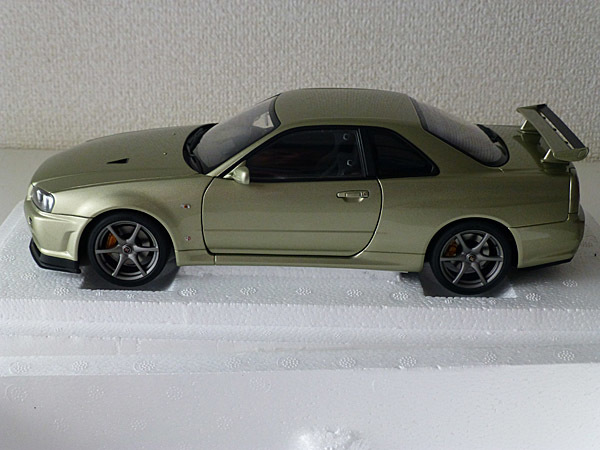 GT-R 1⁄18 AUTOart スカイライン Nissan Skyline R34 GTR R32 II 日産