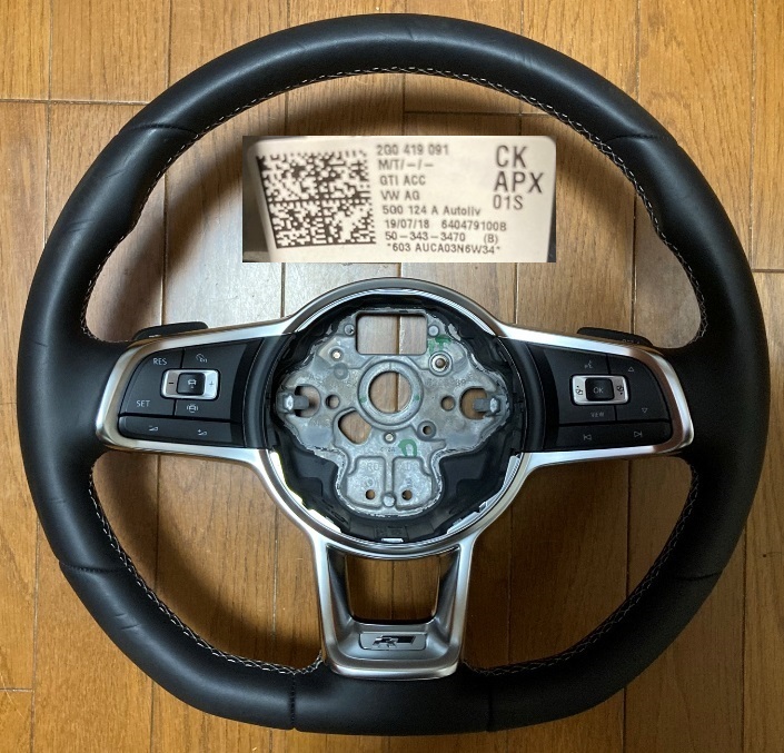 VW純正 GOLF7 ゴルフ7 R系 D型 レザーステアリング（銀ステッチ） MFSW/パドル付 新車外し品