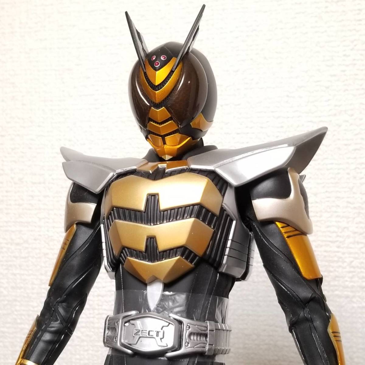 RAH DX 仮面ライダーザビー メディコム・トイ : メディコムトイ 仮面