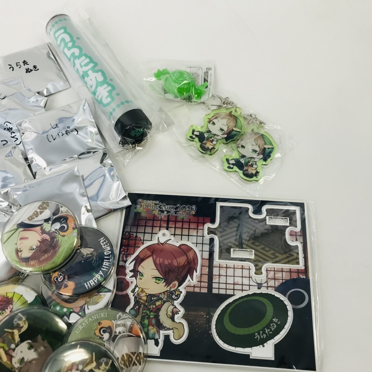 中古品 浦島坂田船 うらたぬき 缶バッジ アクリルスタンド 