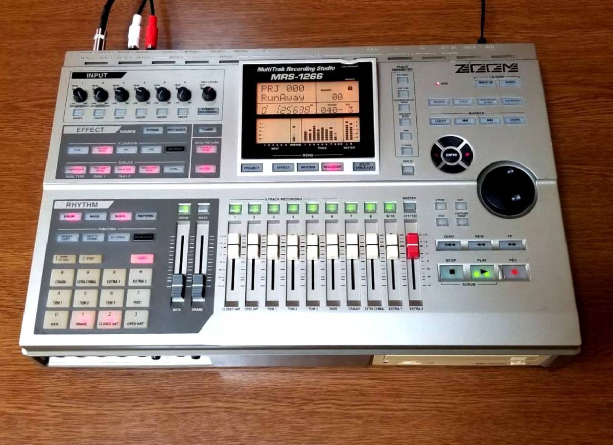 ZOOM マルチ トラック レコーダー MRS-1266CD 訳あり完動品(マルチ 
